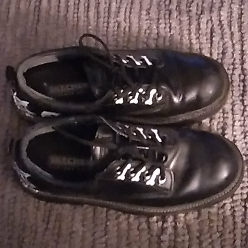 Custom-made DIY Goth Sketchers Leather Upper shoes